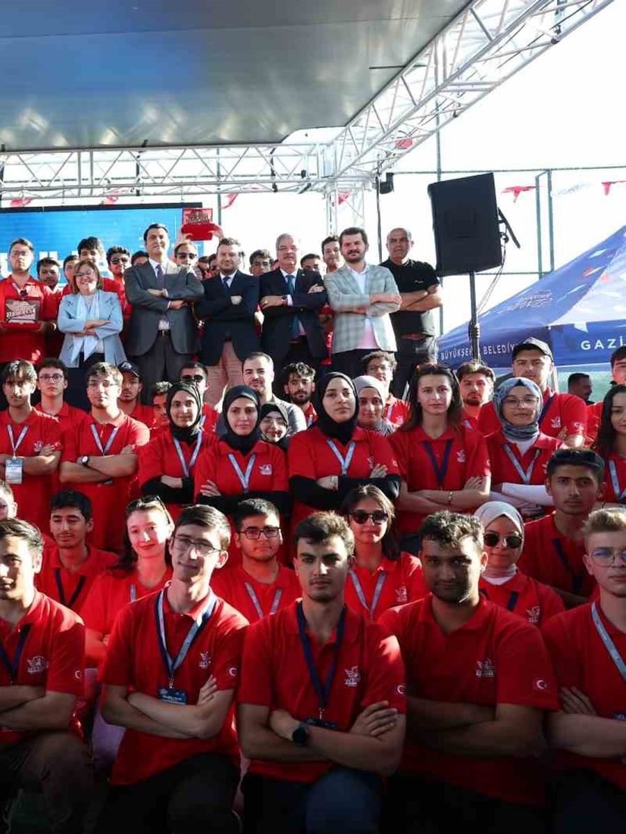 Sürü İHA Yarışması’nda ödüller sahiplerini buldu