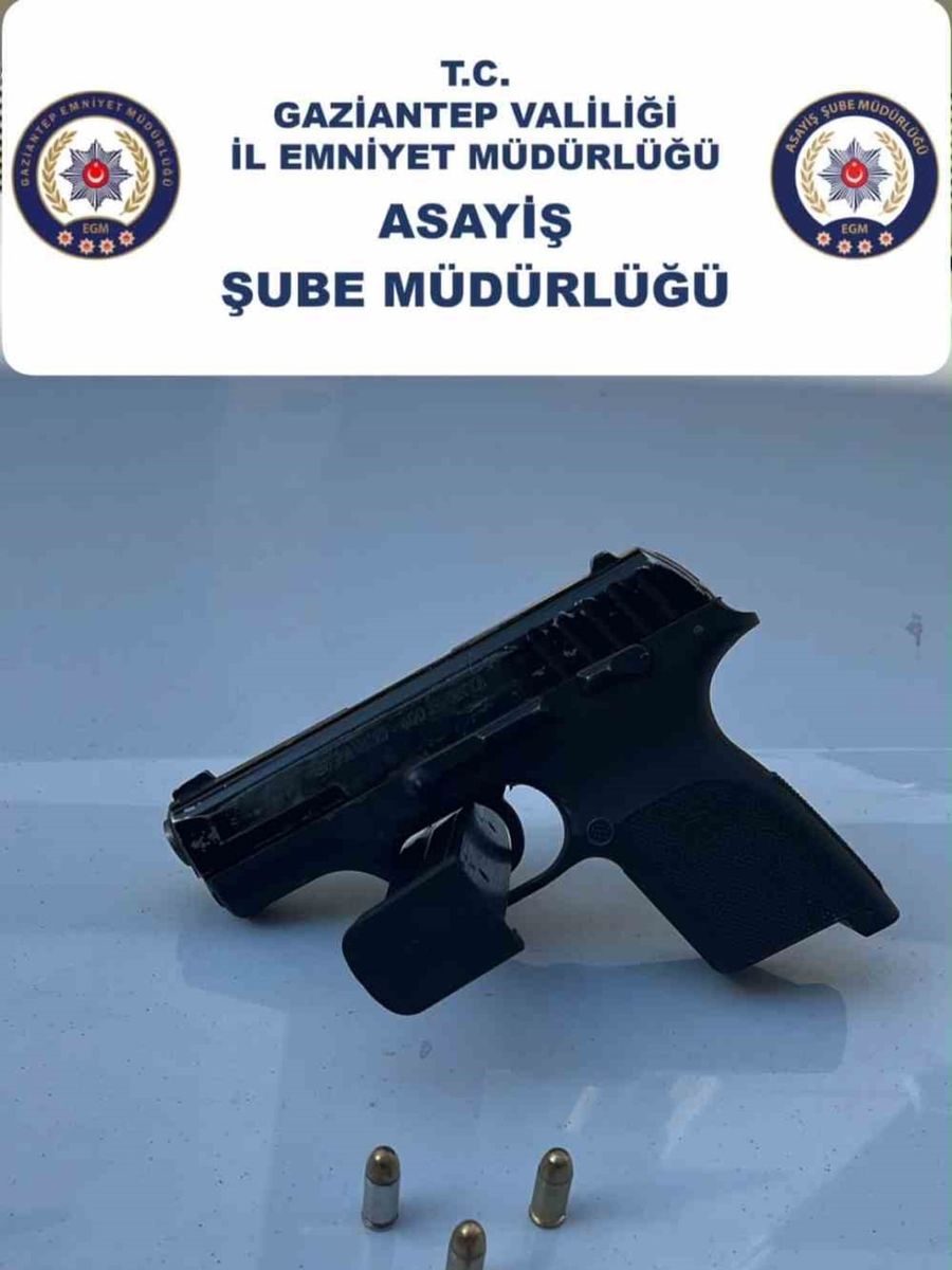 Gaziantep’te 14 yıl 7 ay hapis cezası bulunan 2 şüpheli yakalandı