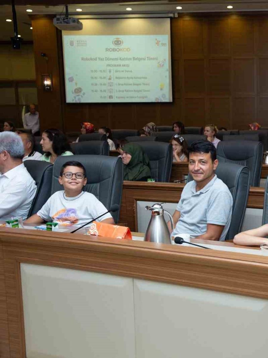 Bursa’da çocuklar geleceği kodladı