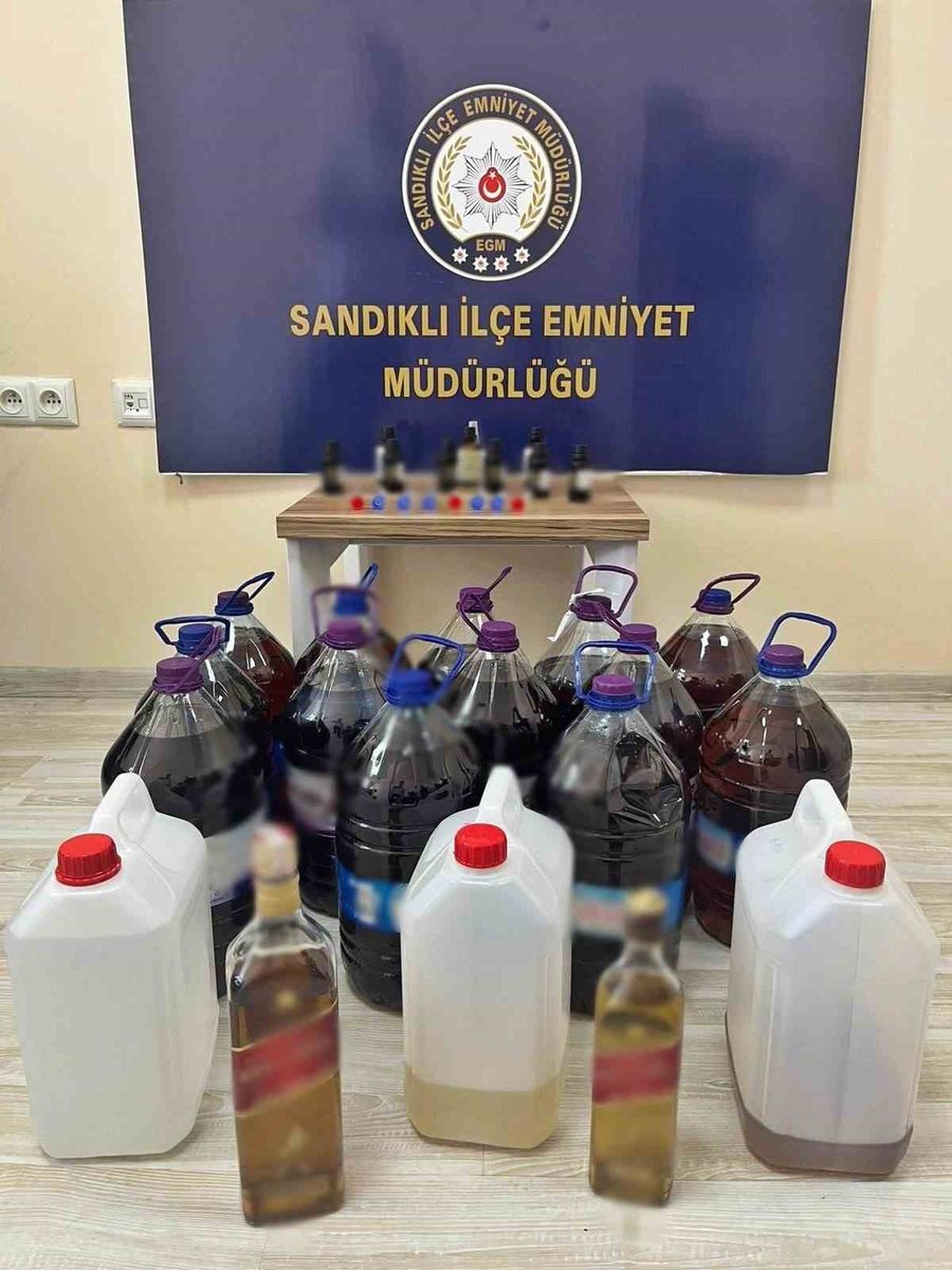 Sahte alkol operasyonunda iki kişi gözaltına alındı