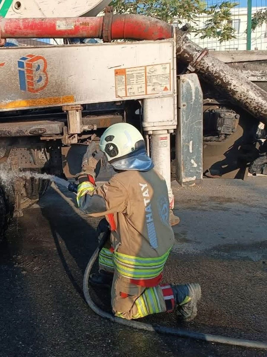 Arsuz’da tır yangını kısa sürede kontrol altına alındı