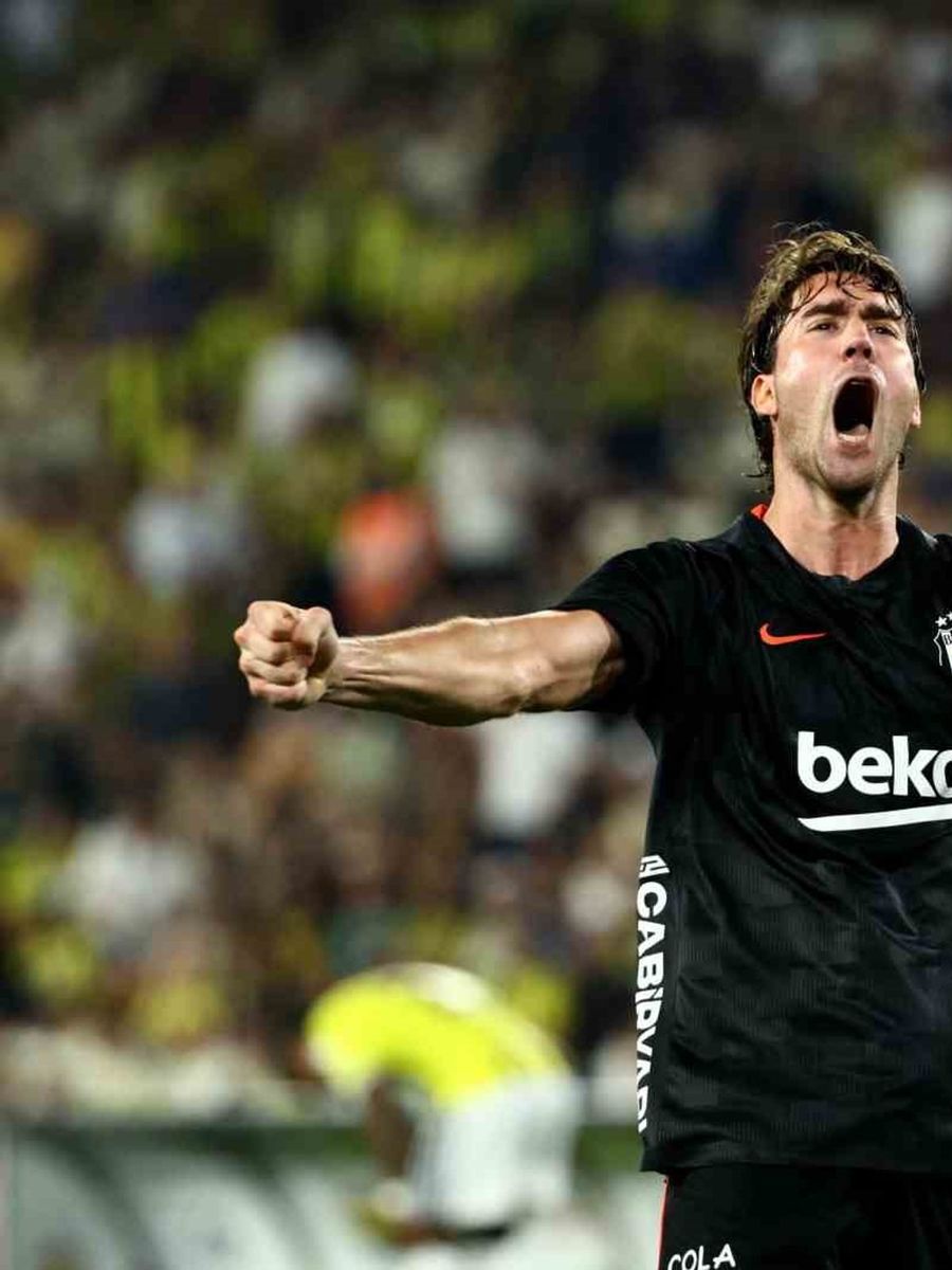 Marsilya’nın eski teknik direktörü Casoni’den, Beşiktaş’ın hücum hattına övgü!