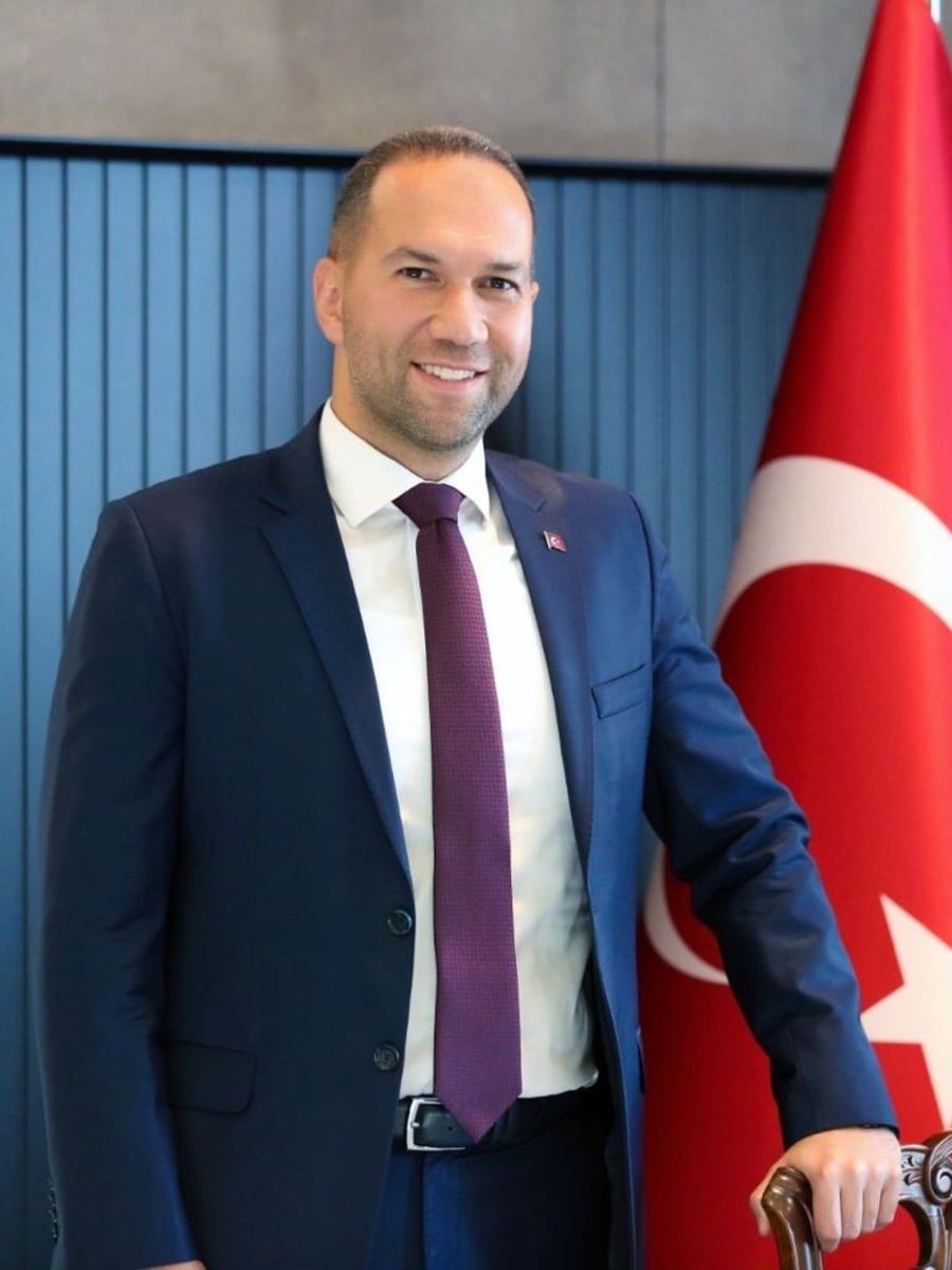 Başkan Özdemir: "Eğitime yapılan yatırım, geleceğe yapılan yatırımdır"