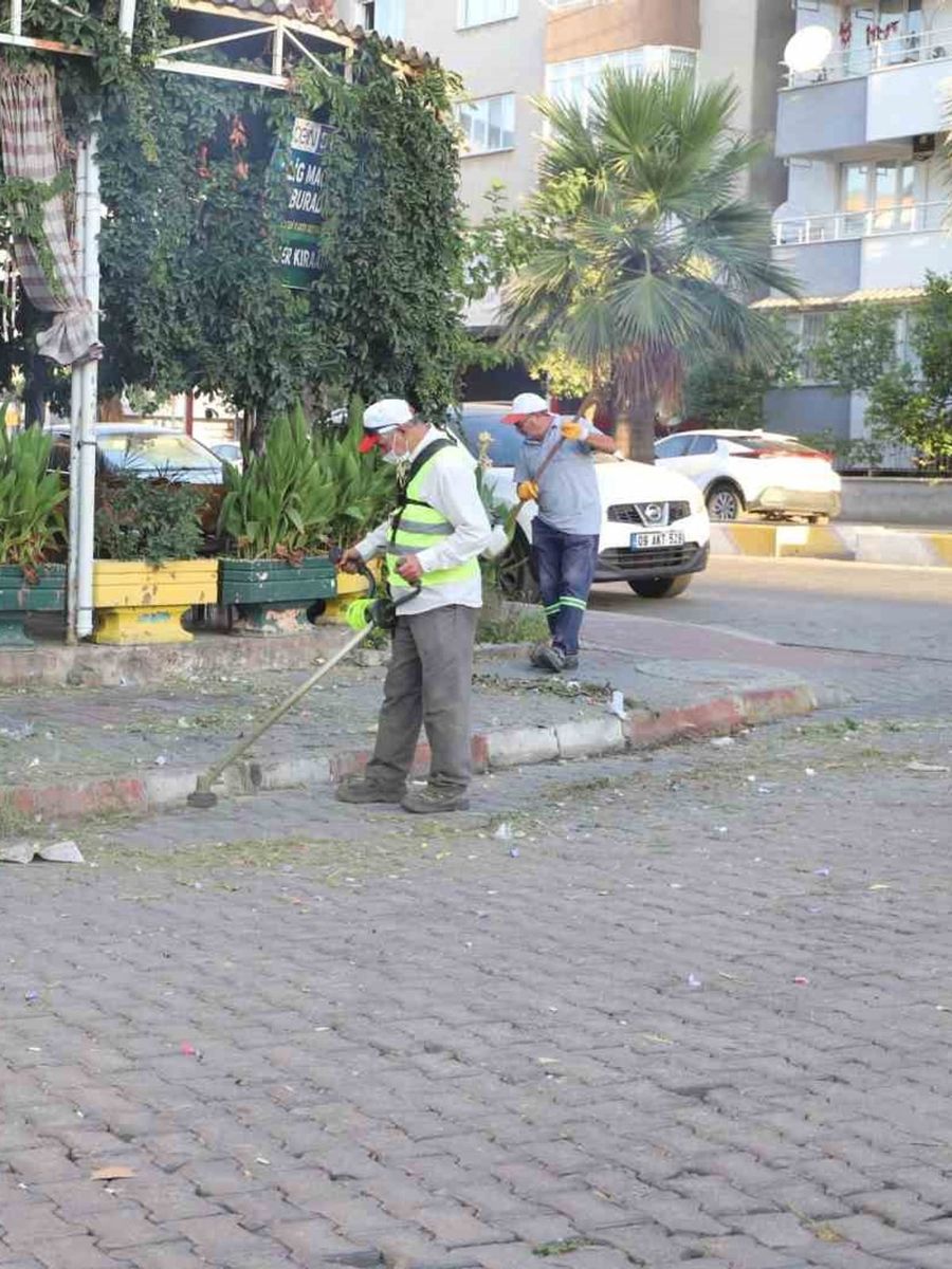 Nazilli Belediyesi’nden temizlik çalışması