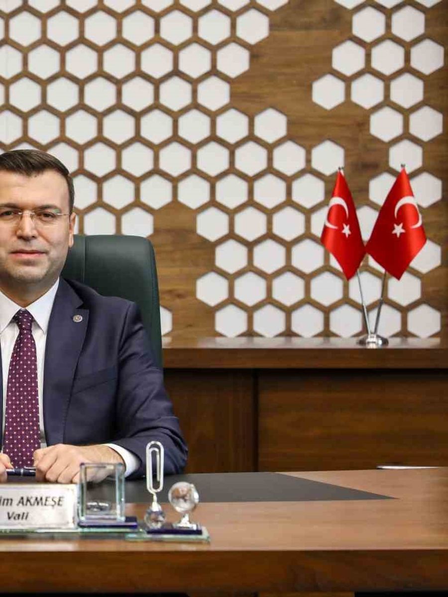 Vali Akmeşe: "Çocuklarımızı sadece sınavlara değil, hayata hazırlıyoruz"