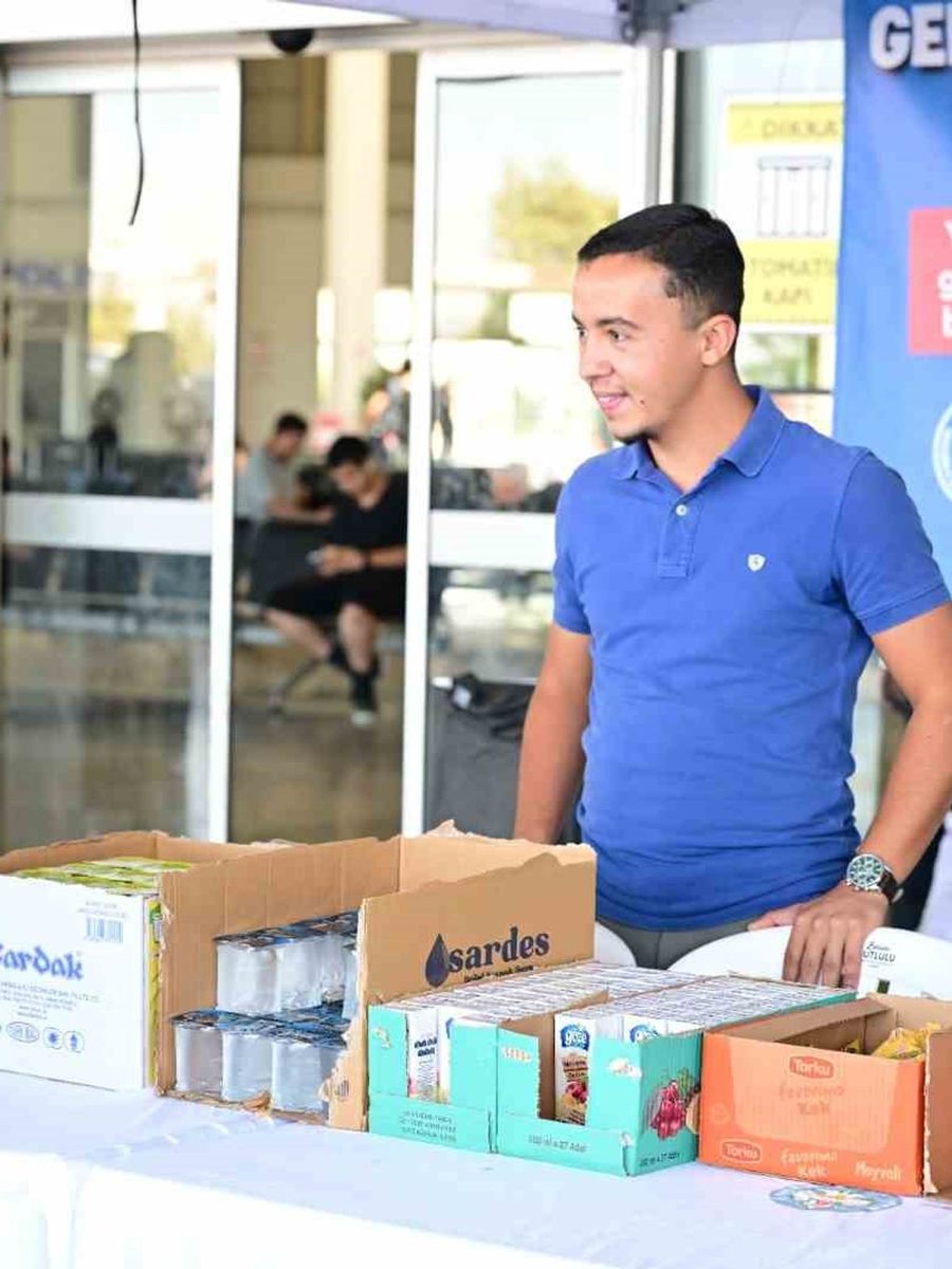 Manisa Büyükşehir Belediyesinden öğrencilere ’Hoş Geldin’ karşılaması