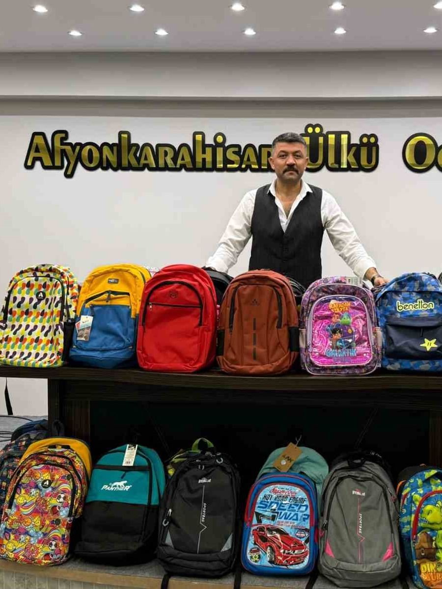 Ülkü Ocakları’ndan öğrencilere eğitim desteği