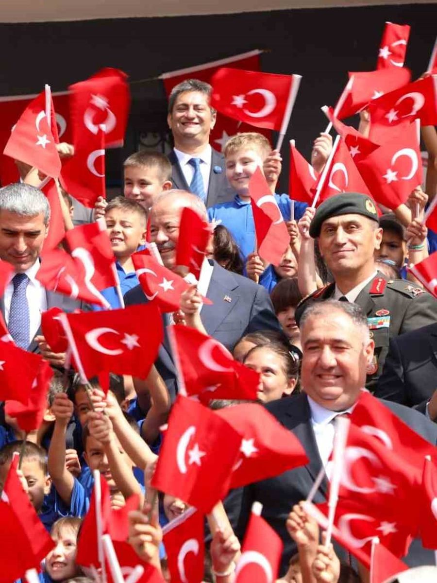 Afyonkarahisar’da 142 bin 535 öğrenci ders başı yaptı