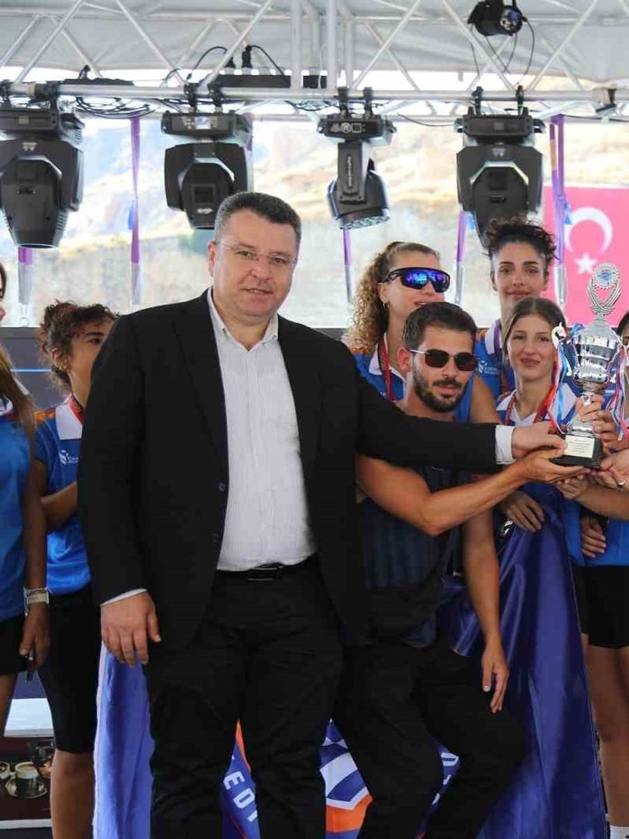 Rumkale’de Dragon Bot şampiyonları kupalarına kavuştu