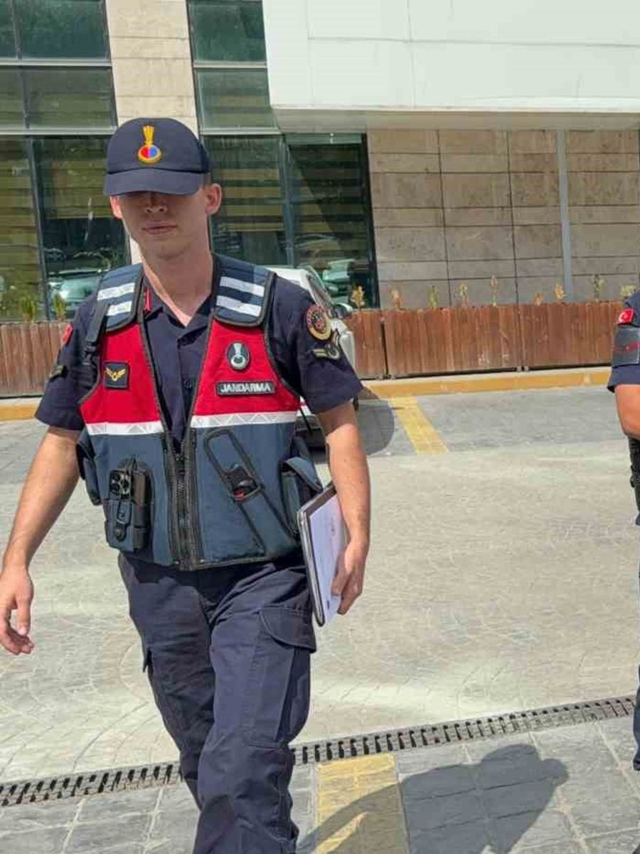 16 yaşındaki çocuk uyuşturucu ticaretinden tutuklandı