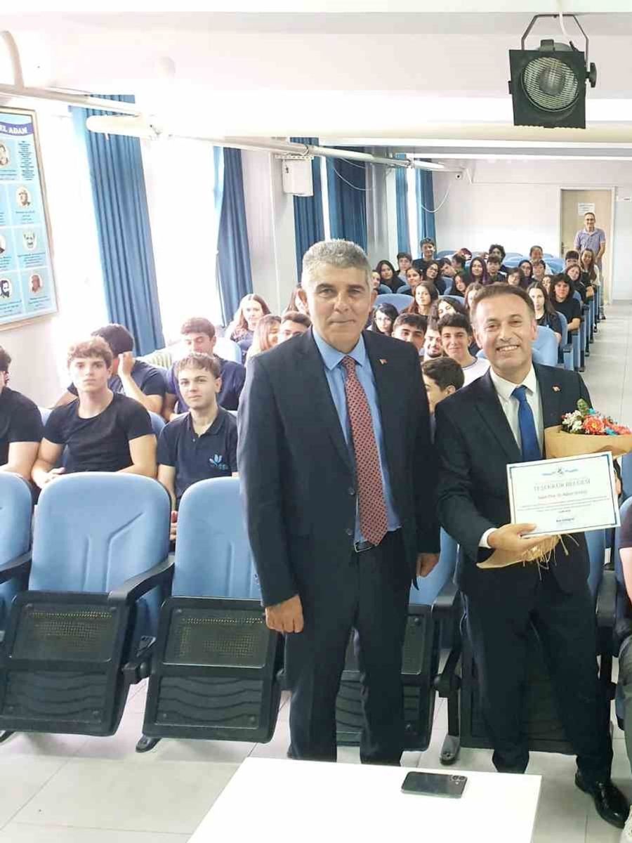 Samsun’da 30 akademisyen 30 farklı lisede ilk derse konuk oldu