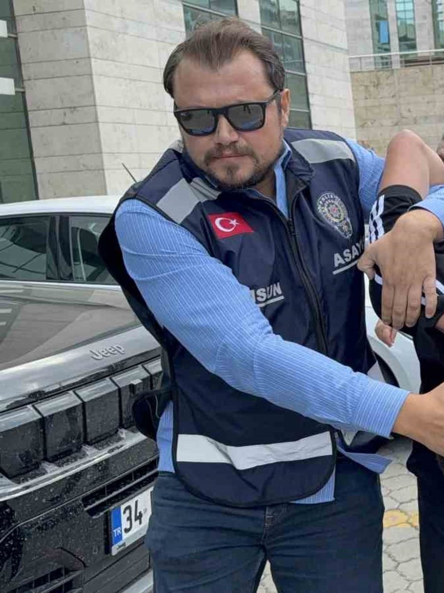 İçinde husumetlisi var zannedip boş araca kurşun yağdırdı