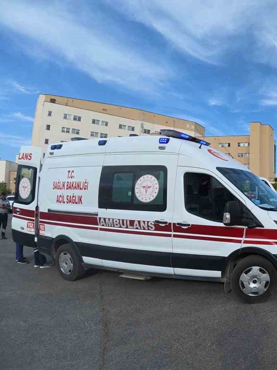 Bir günlük bebek, helikopter ambulansla Van’a sevk edildi