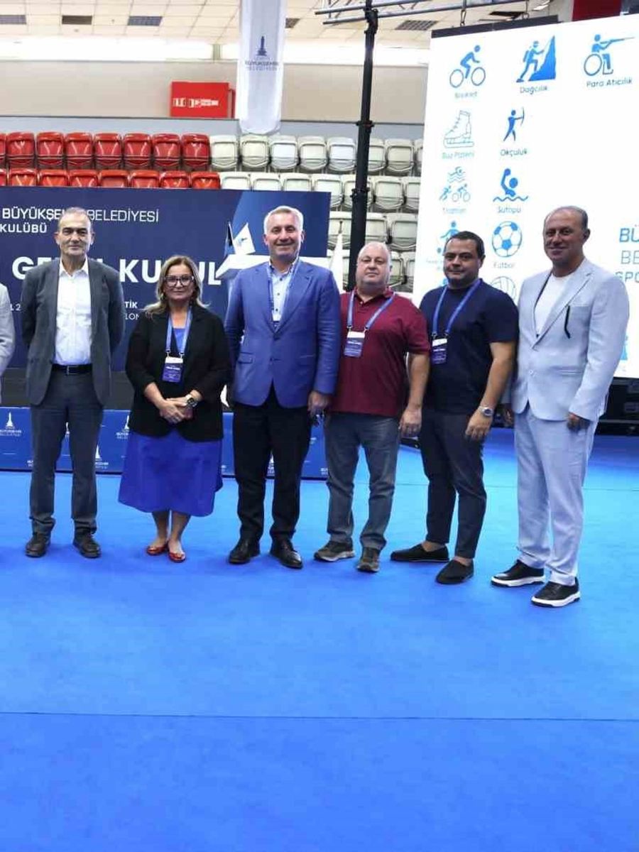 İzmir Büyükşehir Belediyesi Spor Kulübü’nde Berkhan Alptekin güven tazeledi