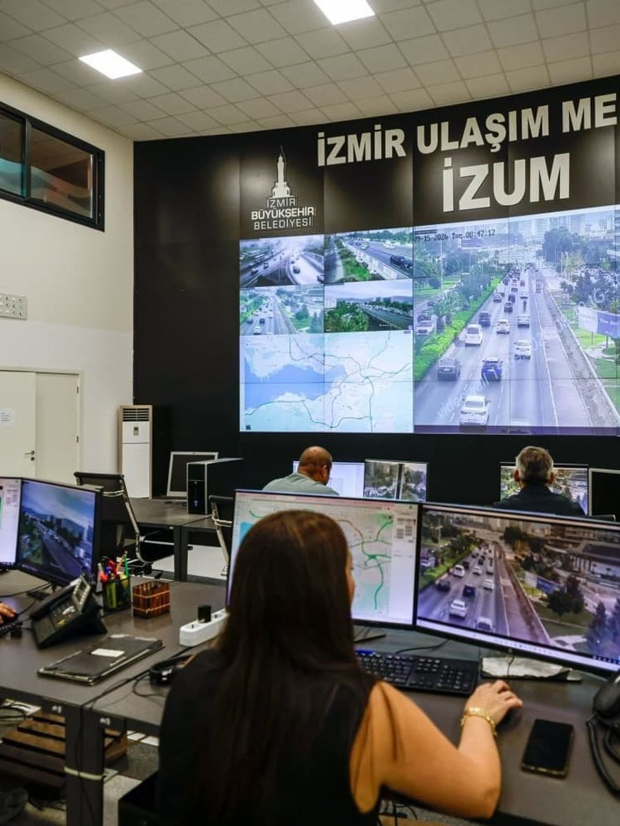 Okul trafiği İZUM’un yakın takibinde