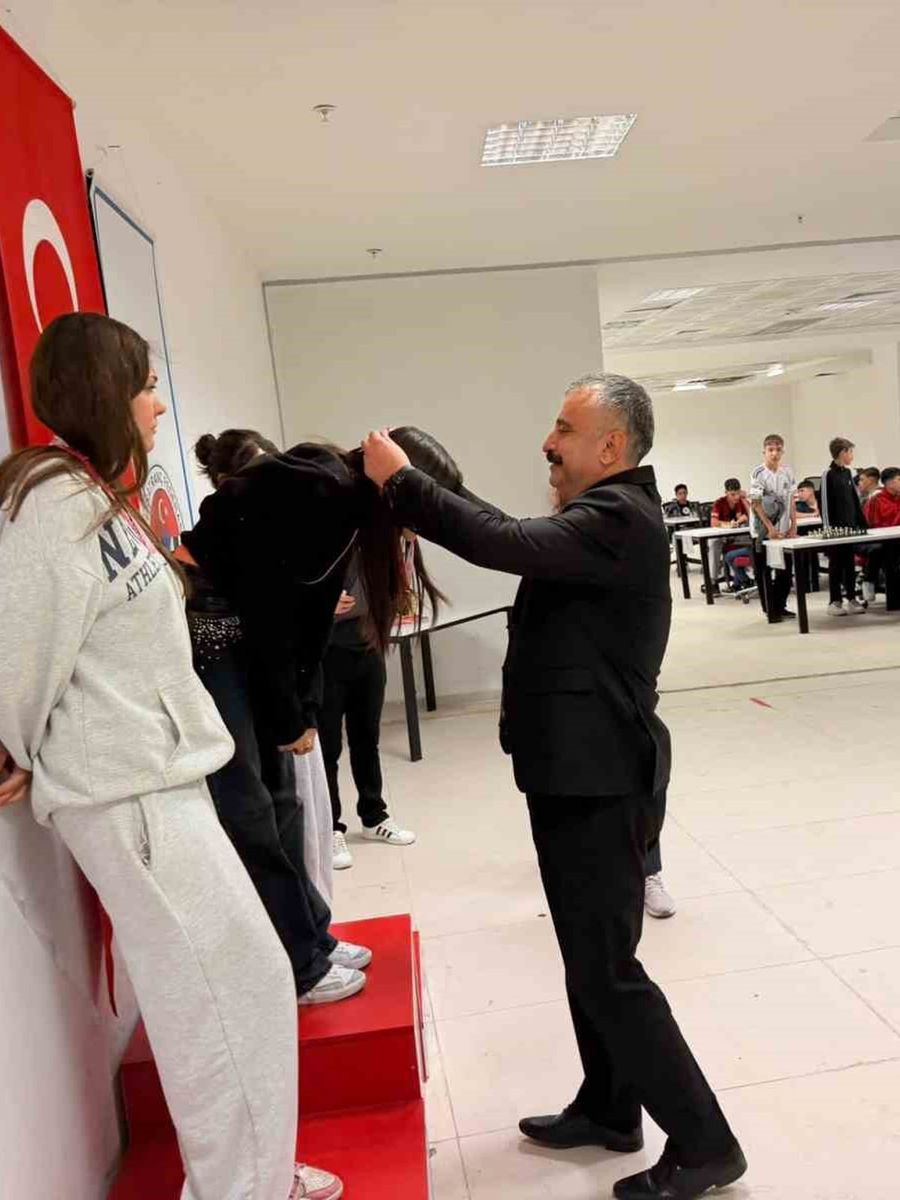 10. Bizim Çocuklar Satranç Şampiyonası Eskişehir İl Elemeleri yapıldı