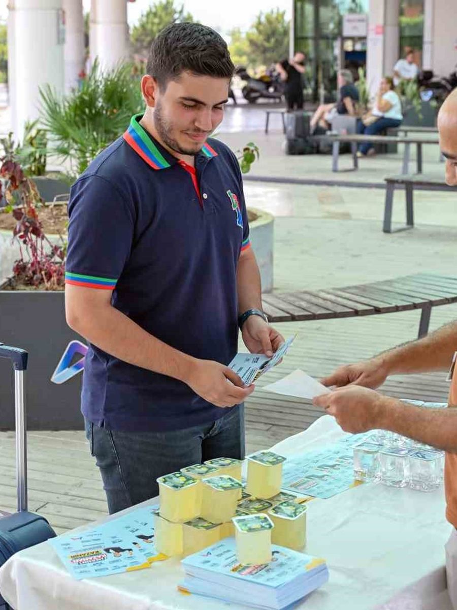 Mersin’de üniversite öğrencilerine otogarda karşılama ve destek