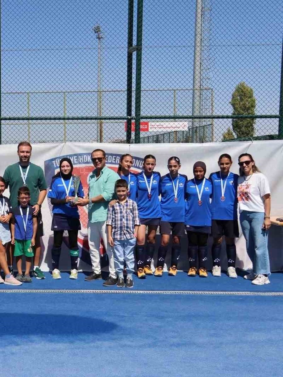 Manisa İl Karması Hokey Takımı 1. Lige yükseldi