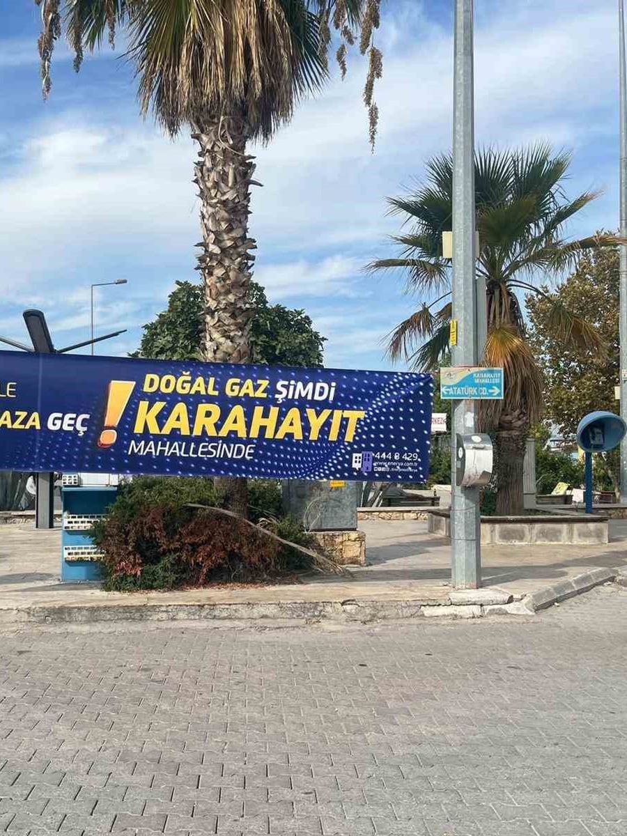 Karahayıt’ta doğal gaz için ilk kazma vuruldu