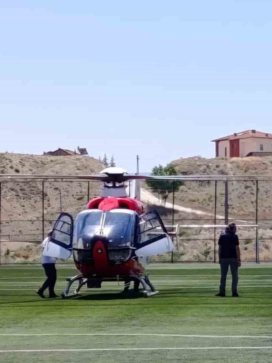 85 yaşındaki hasta hava ambulansıyla sevk edildi