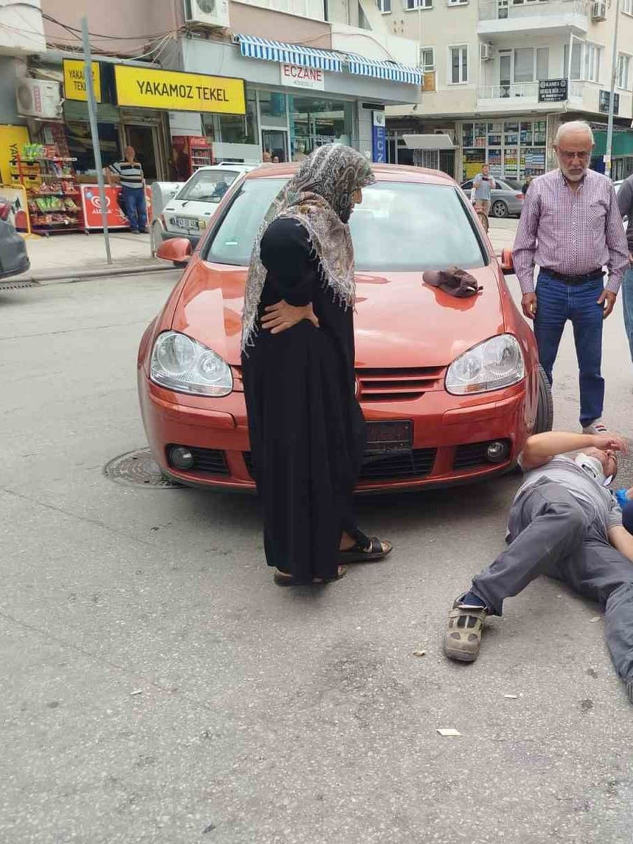 Çivril’de elektrikli bisiklete otomobil çarptı: 1